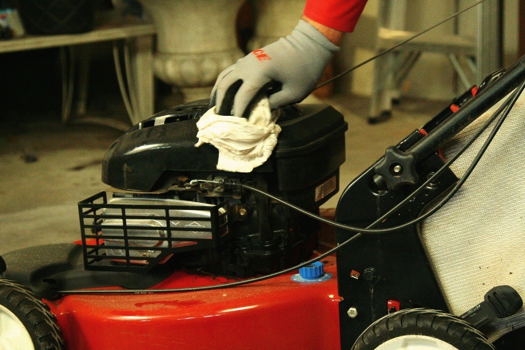 Cleaning Around Oil Cap